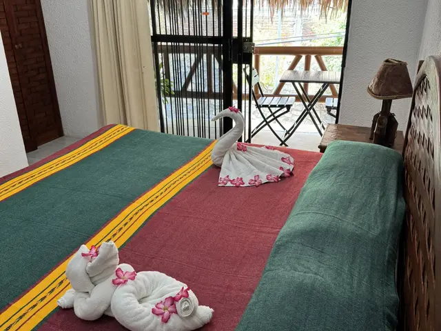 Room 7 with terrace and kitchenette at a La Madera Beach hotel, Zihuatanejo – photo 5